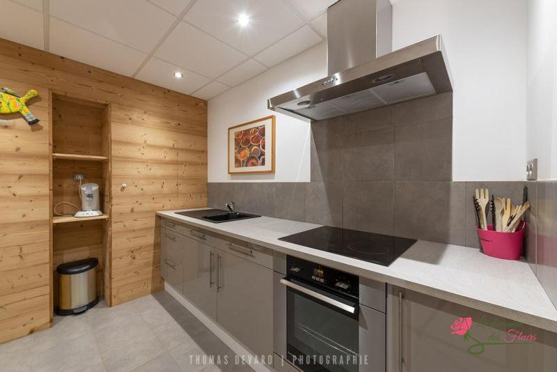 Le Domaine Des Fleurs - Appartement La Gentiane 제라르메르 외부 사진